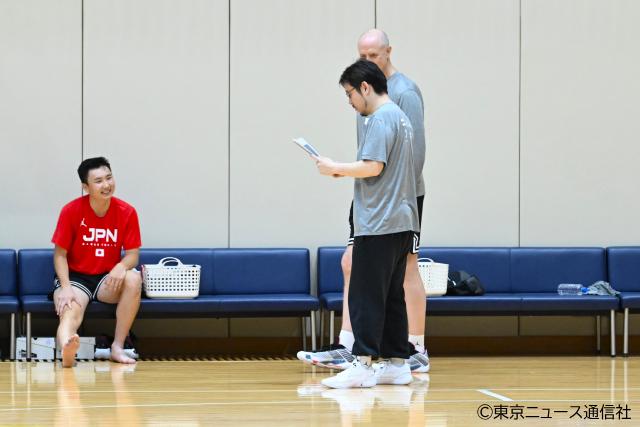 バスケ男子日本代表・強化試合直前合宿フォトリポート。パリ五輪「最終メンバー12人」へのサバイバルがスタート!