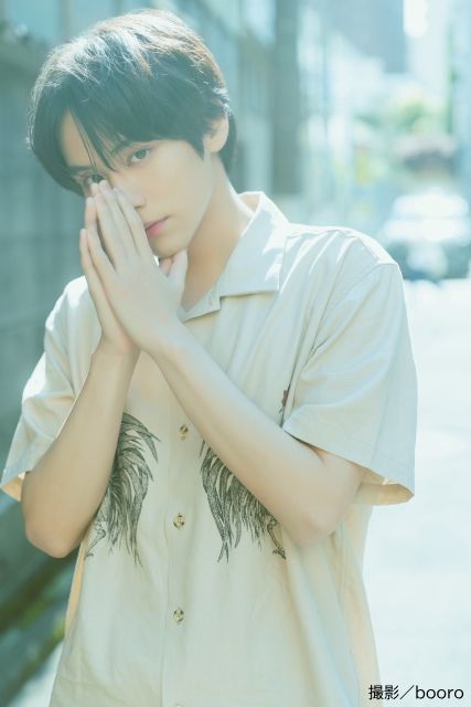 上田竜也、DXTEENが表紙を飾る「スカパー!TVガイド」の2誌が本日発売!