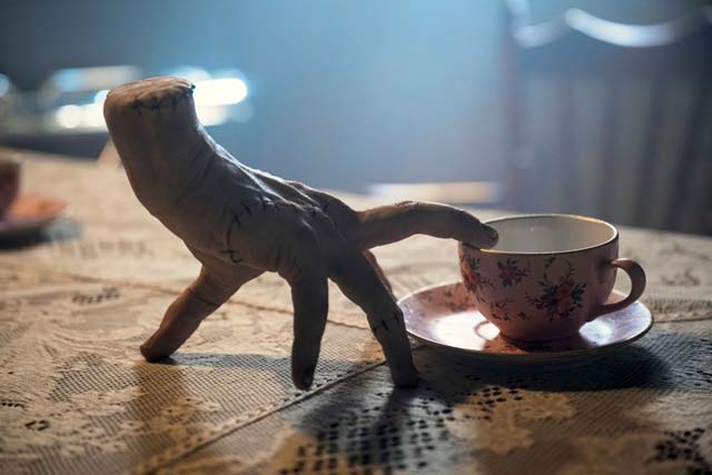 ティム・バートン監督・製作総指揮「ウェンズデー」、待望のシーズン2が配信決定