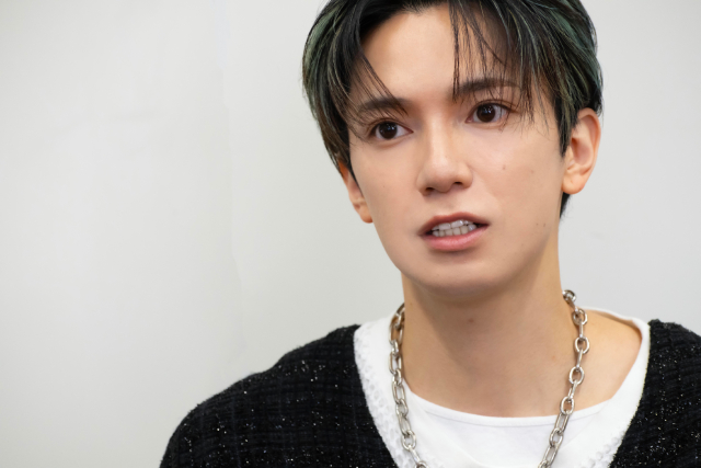 俳優活動10周年の糸川耀士郎が挑む1人音楽劇「夜啼鳥」開幕直前！　上演後に抱く展望とは？
