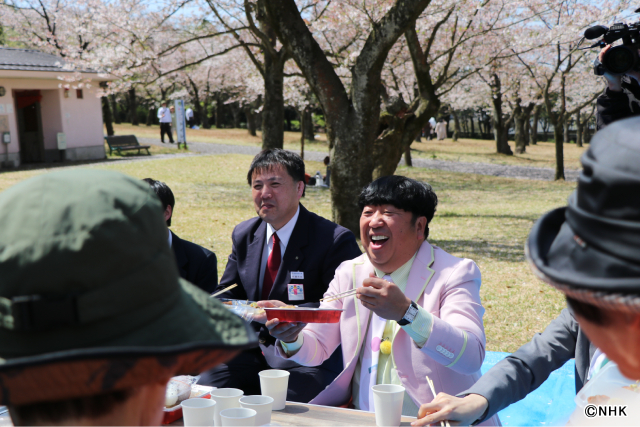 「ひむバス！」が鹿児島へ！　上白石萌音のナレーションで巡る“地獄坂”から桜の名所への旅