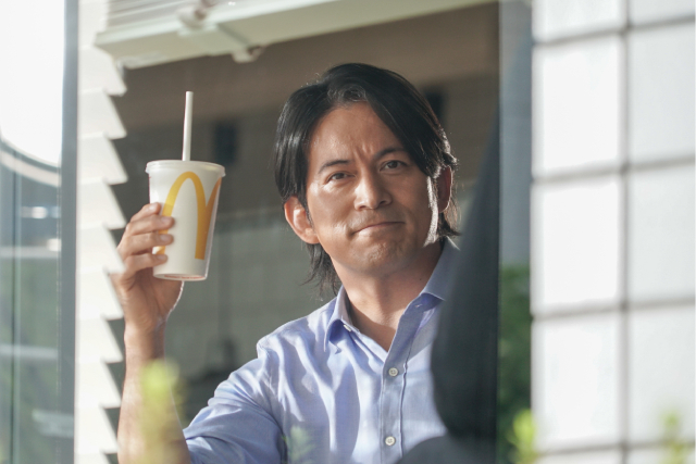 岡田准一がマクドナルド新CMに登場「昔、踊っていた意地」で華麗なダンスを披露！