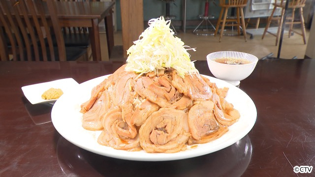 玉森裕太、なえなのらが「オモウマい店」山梨＆栃木の愛と料理があふれるギガ盛りグルメに衝撃！