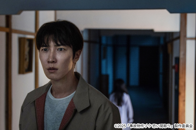 「事故物件ゾク 恐い間取り」場面写真解禁！　ヤヒロ（渡辺翔太）の背後に見えるものとは…