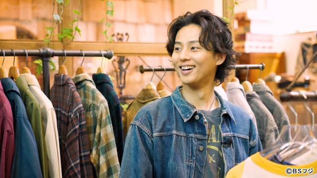 藤ヶ谷太輔が新潟で古着の奥深さを学ぶ「自分の中の少年がこんなに出たのは初めて！」