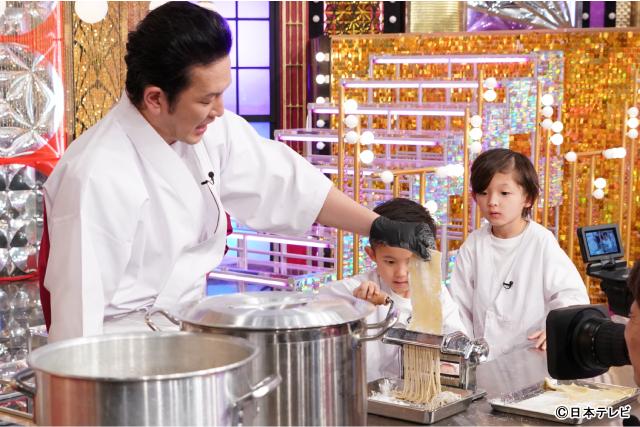 「Golden SixTONES」中村獅童が息子らと初参戦！　ラーメンガチバトルで激怒!?