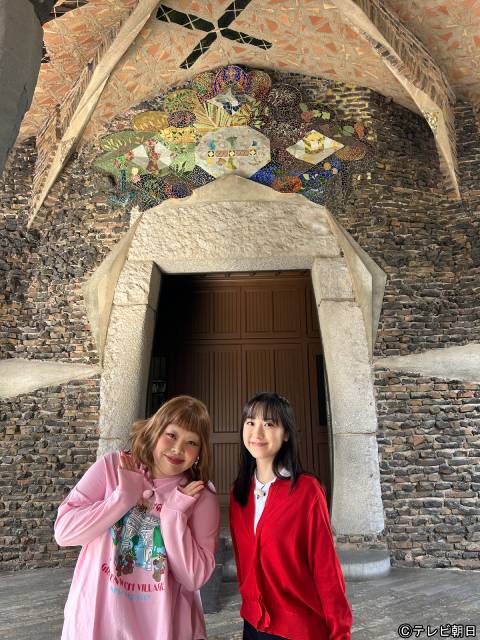 芦田愛菜、サグラダ・ファミリアの建設に関わる日本人彫刻家に“熟練インタビュー”!