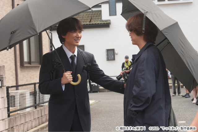 綾野剛×亀梨和也、14年ぶりの共演！　映画「でっちあげ」で魂ぶつかる豪雨の対峙シーン