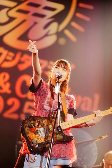 ヒロミ＆マッチが「八王子魂」で夢の共演！　熱狂のステージで観客を魅了