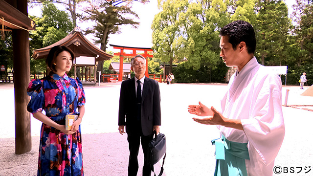 檀れいと吉海直人教授が賀茂別雷神社へ／BSフジ「旅する百人一首～みやびな日本の情景～」
