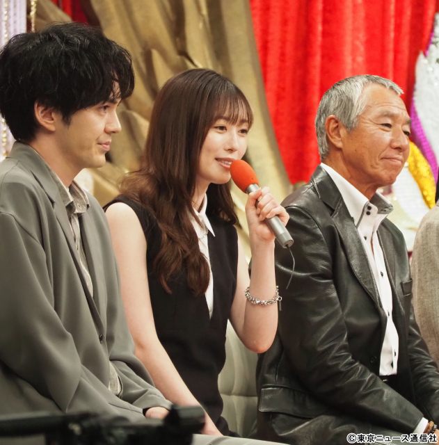 福原遥、磯村勇斗、森川葵らフジテレビ系夏ドラマの俳優陣20人が合同制作発表会見に登場！