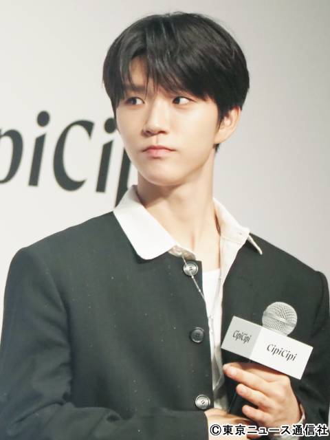 NCT WISHがコスメブランドのアンバサダーに就任！　クールな表情で魅せる