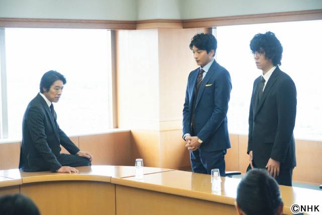堤真一、“紙の辞書に引導を渡す男”に！「舟を編む」新社長役を語る