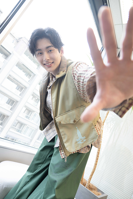石川愛大「恋愛禁止」で演じる愛され後輩キャラは役だけではない!?　末っ子気質な一面に迫る