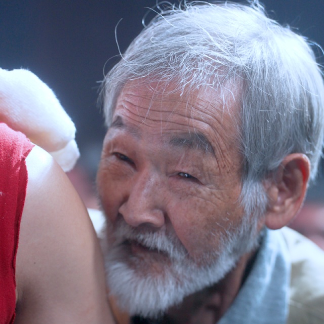 武井壮主演のショートドラマ、壮絶ビンタ我慢合戦を描く「ザ・スラップ」第2弾