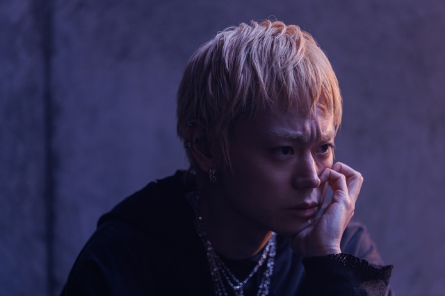 佐藤健主演「グラスハート」の菅田将暉のインパクト大な新カットが公開