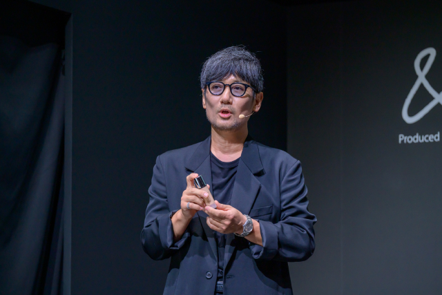 INIが「＆be」ベースメークリニューアル第2弾発表会に登場。心が潤った瞬間を告白