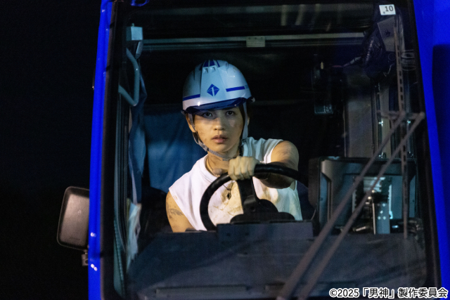 岩橋玄樹、英語も重機も操る“タフな男”を好演！　映画「男神」で魅せる新写真＆本編映像到着