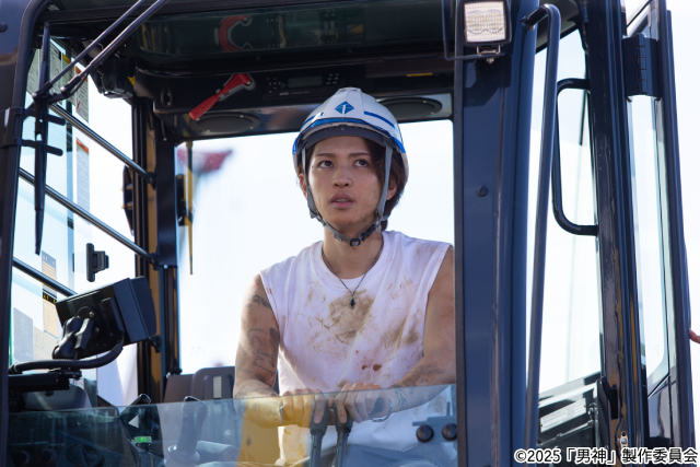 岩橋玄樹、英語も重機も操る“タフな男”を好演！　映画「男神」で魅せる新写真＆本編映像到着