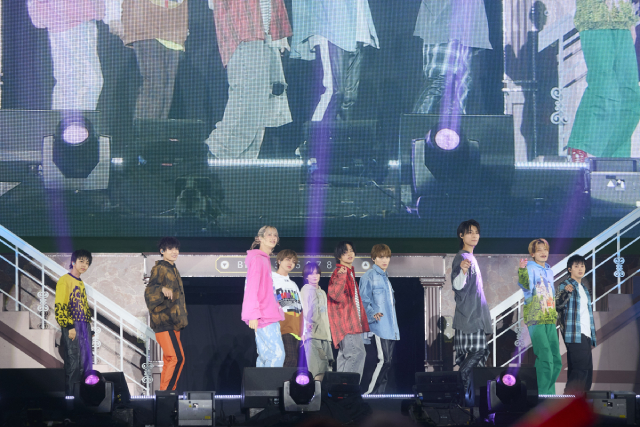「EBiDAN THE LIVE 2025」超特急、M!LKら全9組がホテルを舞台に幻想的なひととき届ける