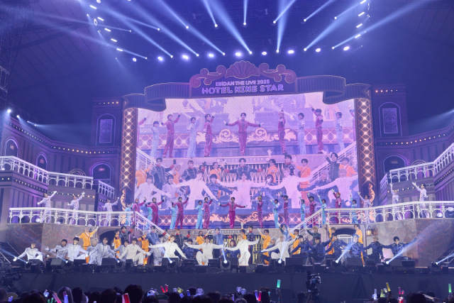 「EBiDAN THE LIVE 2025」超特急、M!LKら全9組がホテルを舞台に幻想的なひととき届ける
