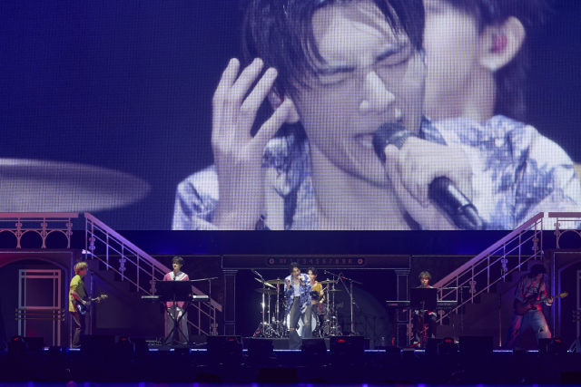 「EBiDAN THE LIVE 2025」超特急、M!LKら全9組がホテルを舞台に幻想的なひととき届ける