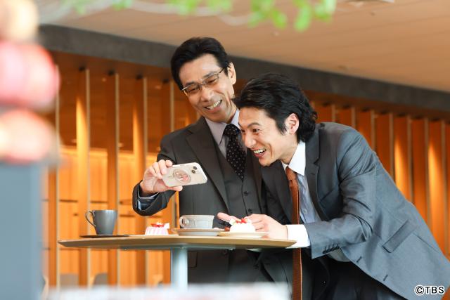 岸谷五朗「初恋DOGs」で甘党所長に共鳴! 清原果耶&成田凌&ナ・イヌは“同級生感”満載
