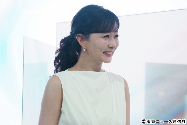 若槻千夏、エリクシール新商品にうっとり♪「子育てのようにコラーゲンを育てます」