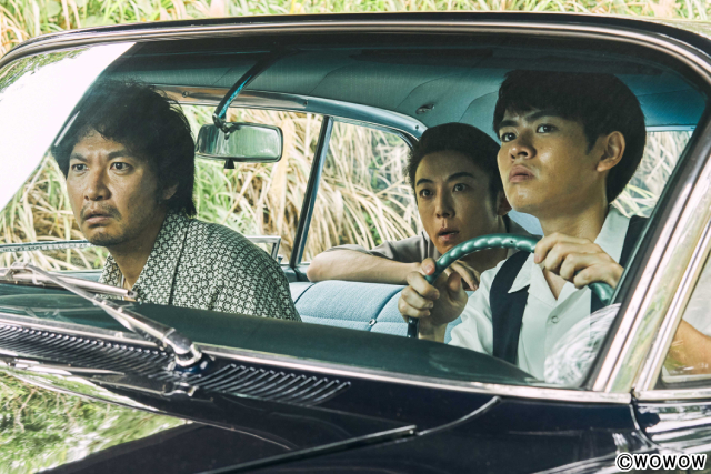 「連続ドラマW　1972 渚の螢火」場面写真が解禁。主演・高橋一生のインタビューも！