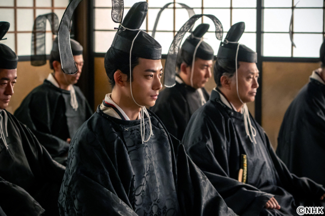 「複雑な感情が巡った」井上祐貴が語る定信の葛藤。「べらぼう」第36回で春町の自害描く