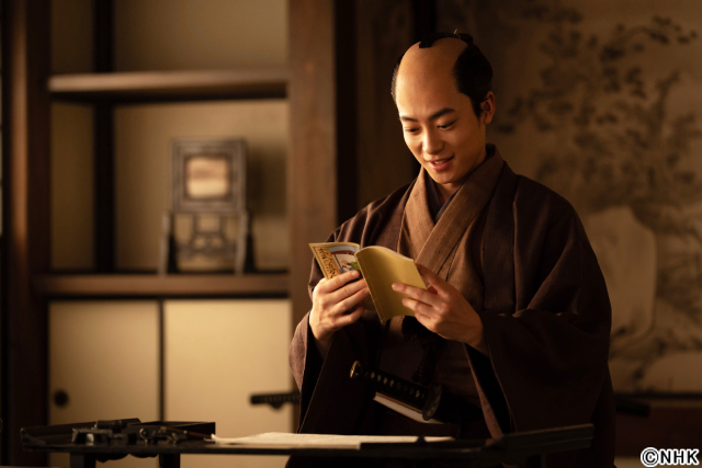 「複雑な感情が巡った」井上祐貴が語る定信の葛藤。「べらぼう」第36回で春町の自害描く