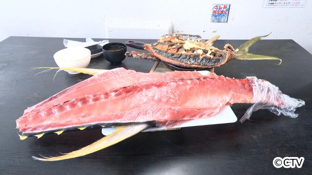 ＆TEAM・FUMA、志田未来らも驚いた！「オモウマい店」でマグロ頭＆前菜20品の衝撃グルメ