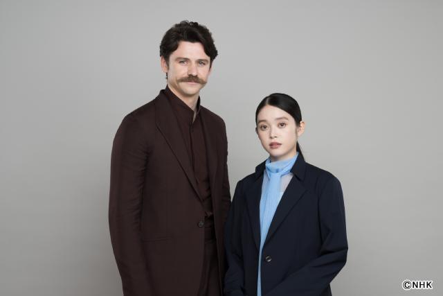 文化の壁も虫も乗り越える!?　髙石あかり＆トミー・バストウが語る「ばけばけ」撮影秘話