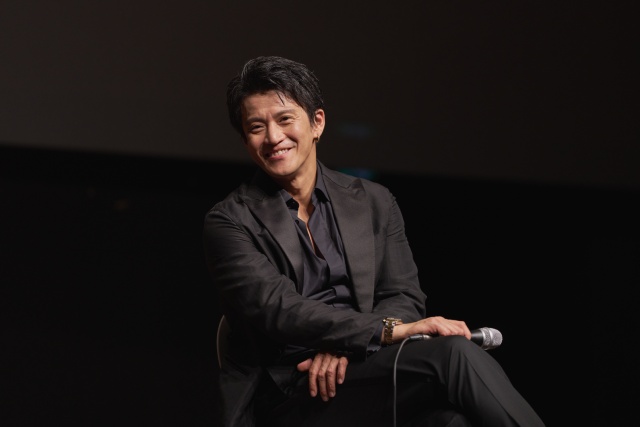 小栗旬、13年ぶりのロマコメ「匿名の恋人たち」でハン・ヒョジュと釜山国際映画祭に登壇