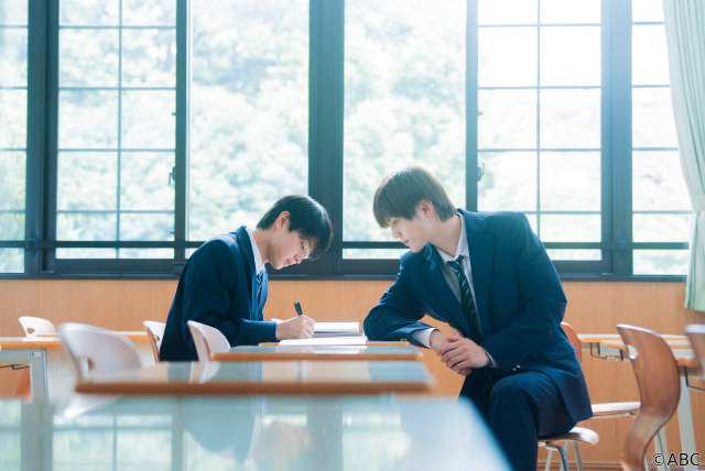 「修学旅行で仲良くないグループに入りました」藤本洸大&簡秀吉が“青春”な撮影裏話を告白
