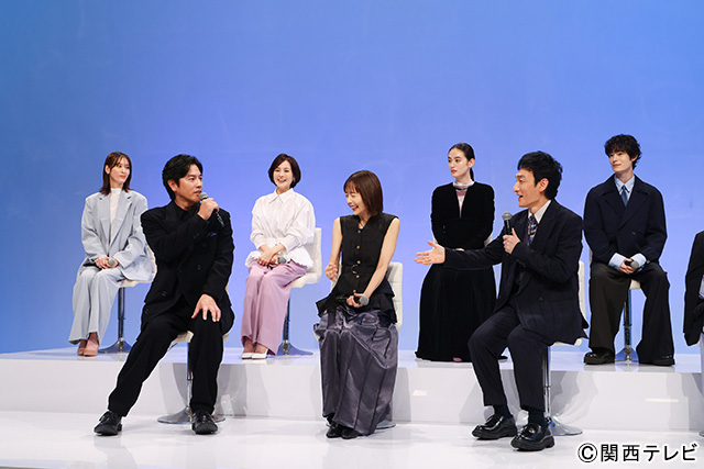 「終幕のロンド」会見で草彅剛が進行役。小澤竜心との“即興ダンスバトル”では完敗!?