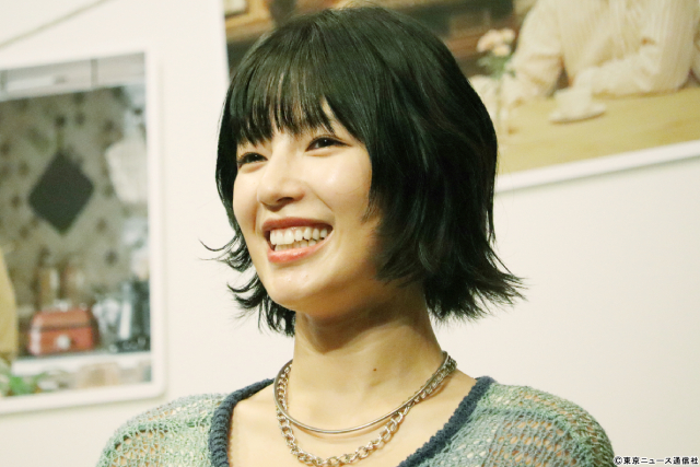 「小さい頃は、神様がいて」舞台あいさつに北村有起哉、小野花梨、石井杏奈、仲間由紀恵が登壇