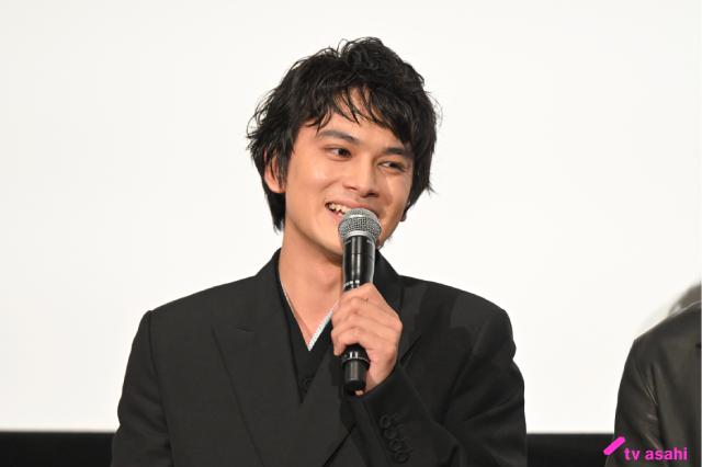 大泉洋がモノマネで岡田将生を翻弄!?「ちょっとだけエスパー」制作発表会で北村匠海も爆笑