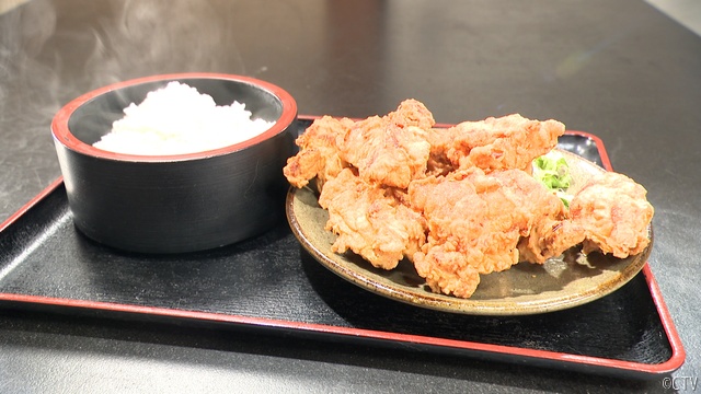 JO1・川尻蓮＆與那城奨が“町田のからあげ店”に衝撃　学生のおなかを満たす「1万人の親父」
