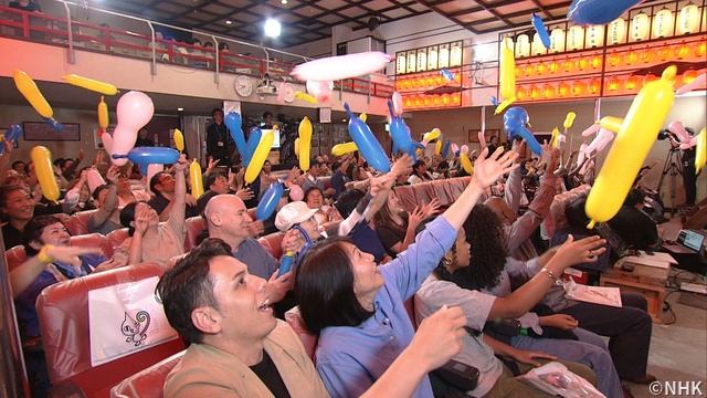 外国人たちと“笑い”をシェア？「お笑いピースライブ」第2弾にラブレターズら参戦！