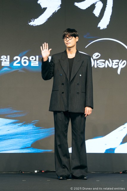 入隊直前のロウンが登壇！　主要キャスト＆監督による「濁流」制作会見