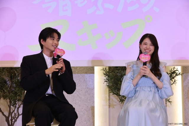 「今日もふたり、スキップで」松村沙友理&白洲迅が夫婦さながらのほっこりトーク