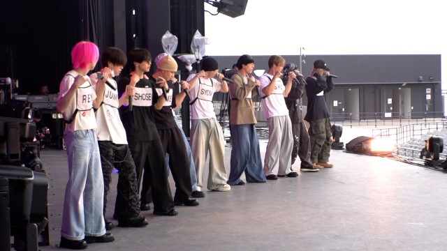 JO1、INIらが集結した大阪・関西万博LAPONEライブの裏側をLeminoで独占配信