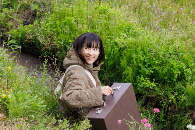 小栗旬×ハン・ヒョジュ、赤西仁×中村ゆり「匿名の恋人たち」の初公開オフショット大放出