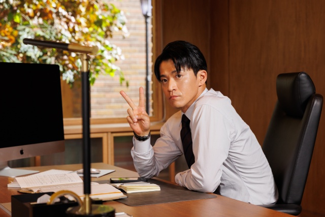 小栗旬×ハン・ヒョジュ、赤西仁×中村ゆり「匿名の恋人たち」の初公開オフショット大放出