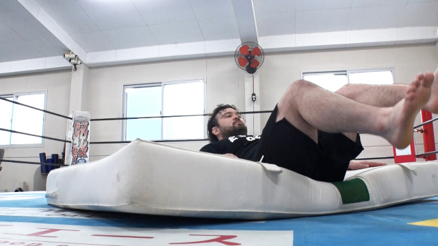 デビューまであと2か月！　柔道からプロレスへ電撃転向したウルフアロンに独占密着