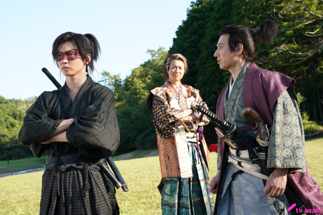 「仮面の忍者 赤影」佐藤大樹&木村慧人が“信長”EXILE TAKAHIROをヒーローだと感じた瞬間とは?