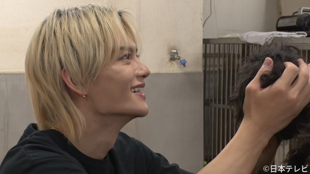 佐野勇斗、初の保護犬トリミングで神対応！　相葉雅紀も爆笑「かわいいね」の声掛けが独特!?
