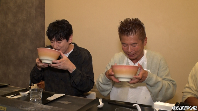 博多華丸がとんこつ以外のラーメンを!?「博多麺と大吉麺」勝俣州和が高田馬場の名店をアテンド