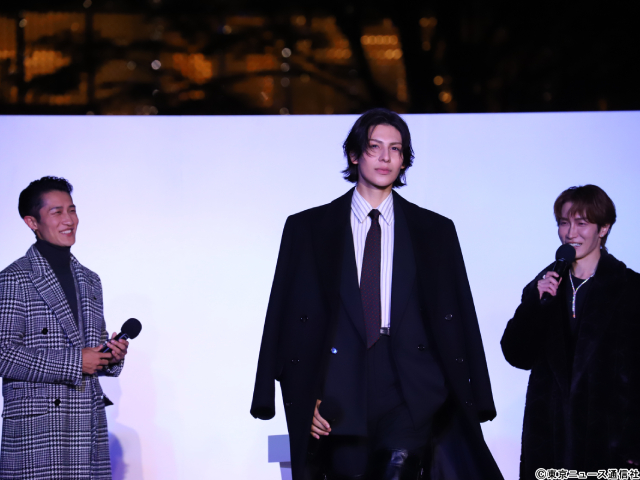 Snow Manが男性初のけやき坂イルミ点灯「ホリデーシーズンは、楽しませる側に徹したい」